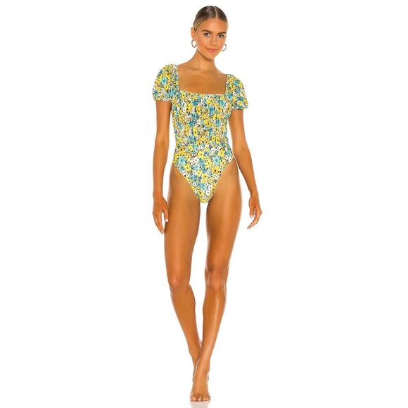 L*Space Marilyn One-Piece Swimsuit Daisy Diamond Puff Sleeves Smocked - Size 8 - Picture 4 of 16